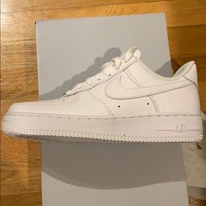 Women’s Nike Air Force 1 size 8